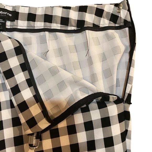 Liz Claiborne Career Emma Ankle Pants Buffalo Plaid Size 14 - Picture 5 of 11